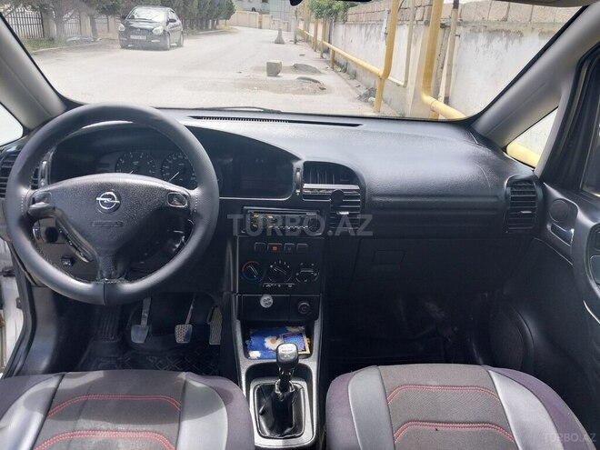 Opel Zafira-7