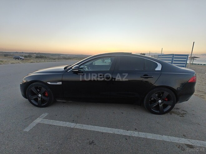 Jaguar XE-3