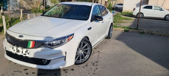 Kia K5-10