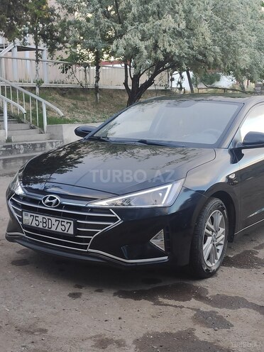 Hyundai Elantra-5