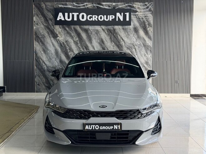 Kia K5-1