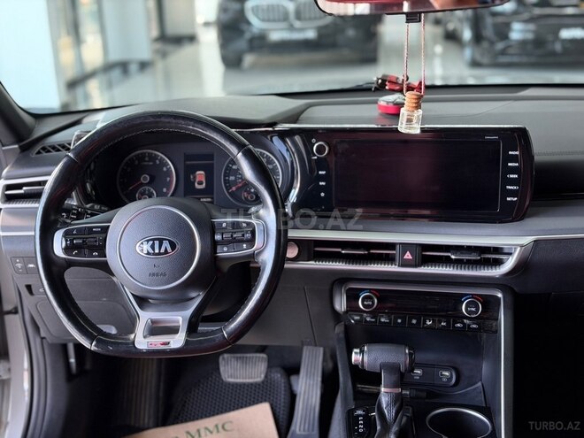 Kia K5-8