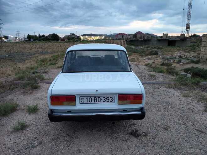 LADA (VAZ) 2107-2
