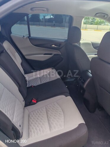 Chevrolet Equinox-8