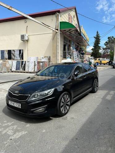 Kia K5-4