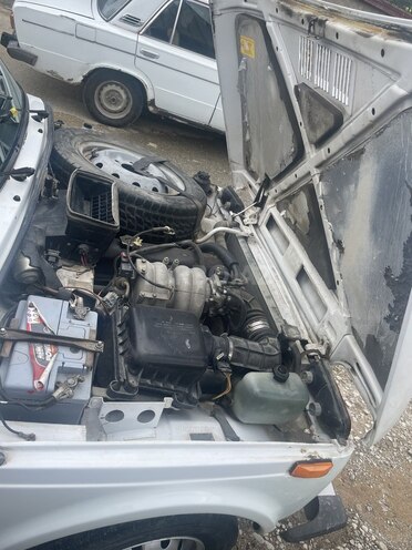 LADA (VAZ) Niva-12