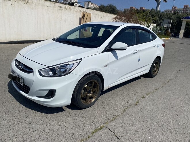 Hyundai Accent-3