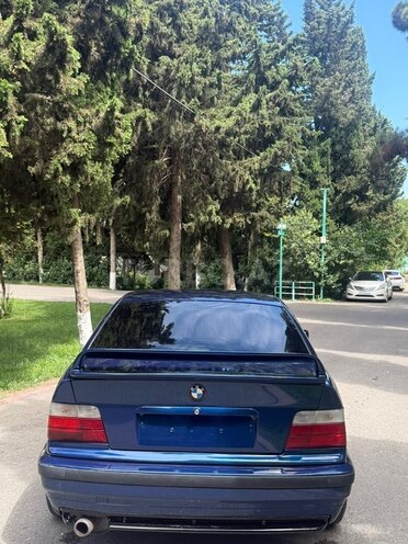 BMW 316-12