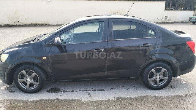 Chevrolet Aveo-2