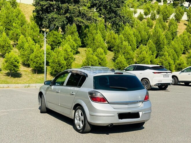Opel Astra-2