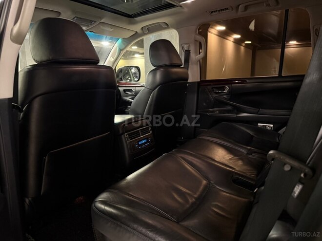 Lexus LX 570-11