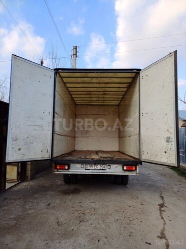Ford Transit-4