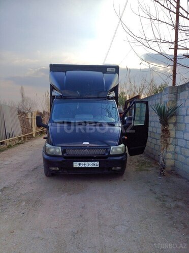 Ford Transit-1