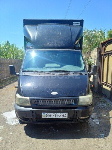 Ford Transit-5