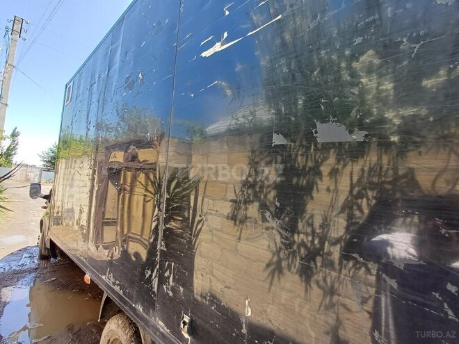 Ford Transit-9
