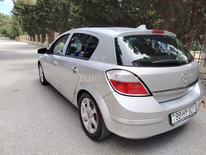 Opel Astra-11