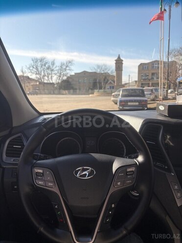 Hyundai Santa Fe-16