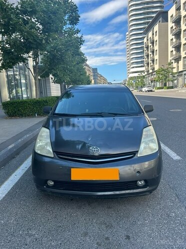 Toyota Prius-2