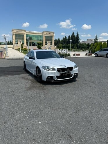 BMW 528-2