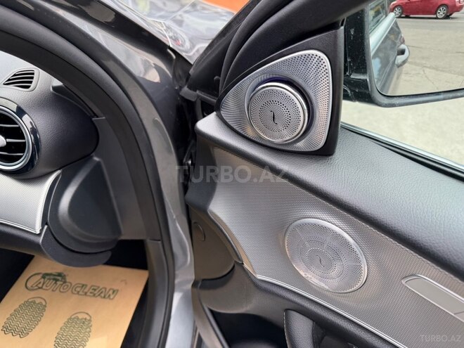 Mercedes E 300-9