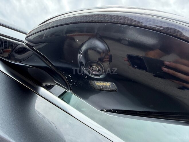 Mercedes E 300-12
