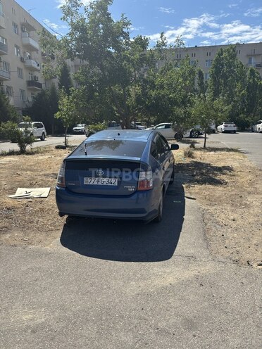 Toyota Prius-4
