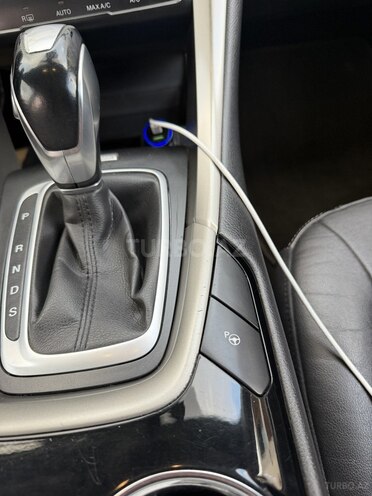 Ford Fusion (North America)-11