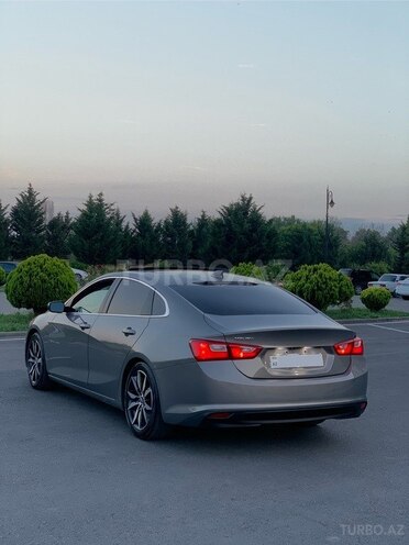 Chevrolet Malibu-5
