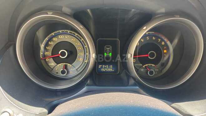 Mitsubishi Pajero-5