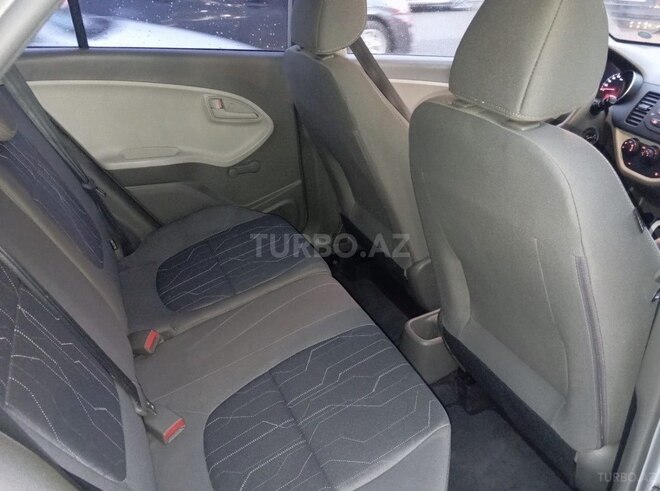Kia Picanto-9
