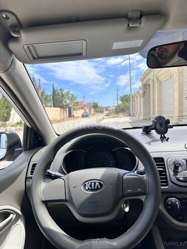Kia Picanto-11