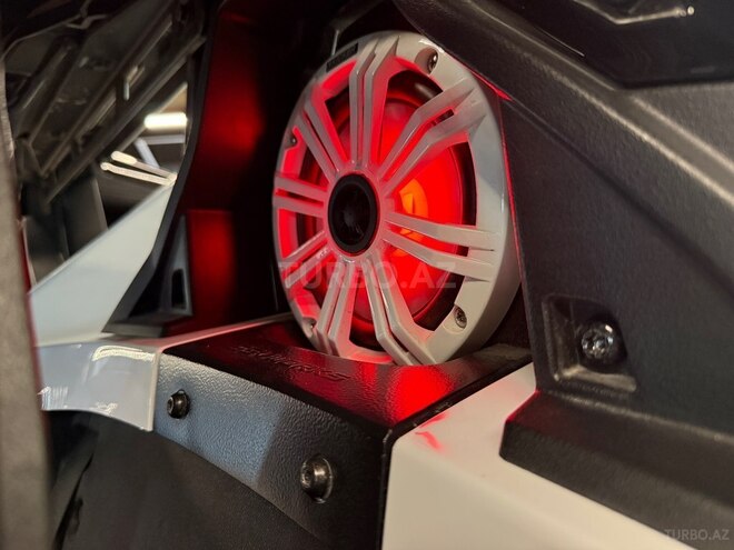 Polaris Slingshot-15