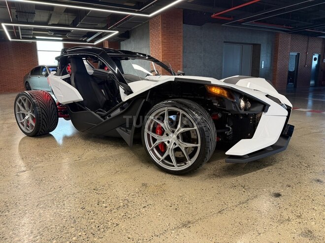 Polaris Slingshot-3