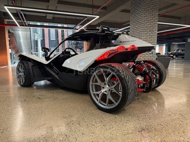 Polaris Slingshot-6