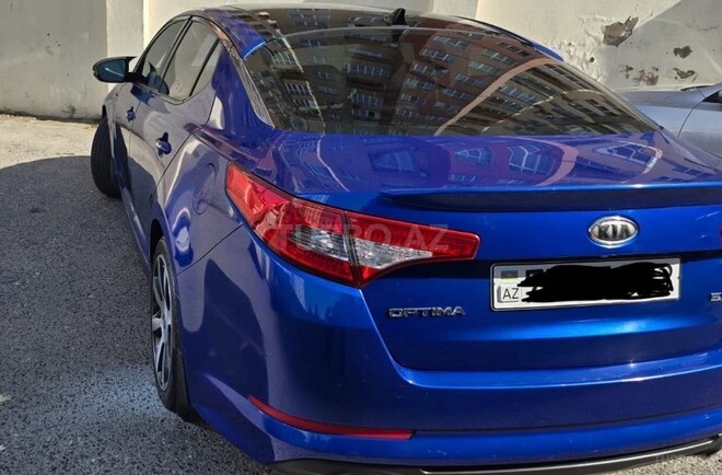 Kia Optima-4