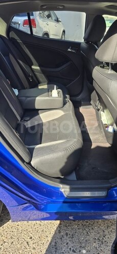 Kia Optima-5