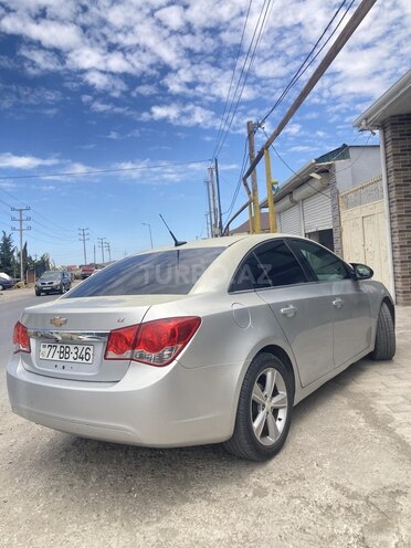 Chevrolet Cruze-2