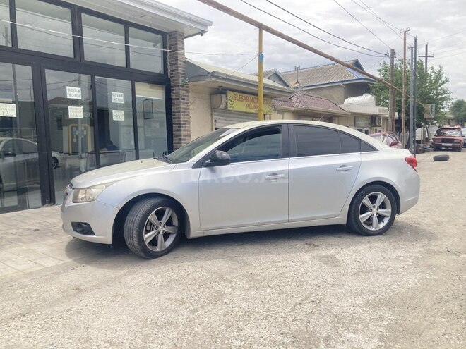 Chevrolet Cruze-6
