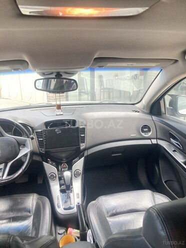 Chevrolet Cruze-4