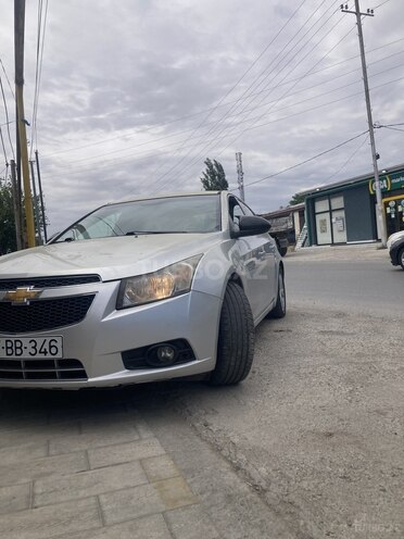 Chevrolet Cruze-10