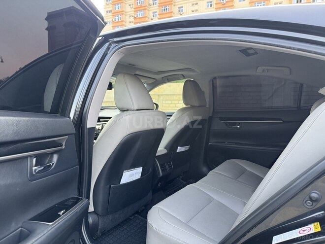 Lexus ES 250-8