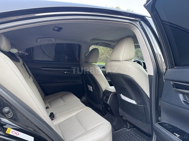 Lexus ES 250-10