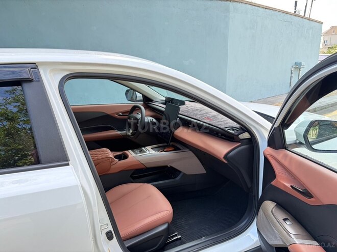 Changan Qiyuan A05-8