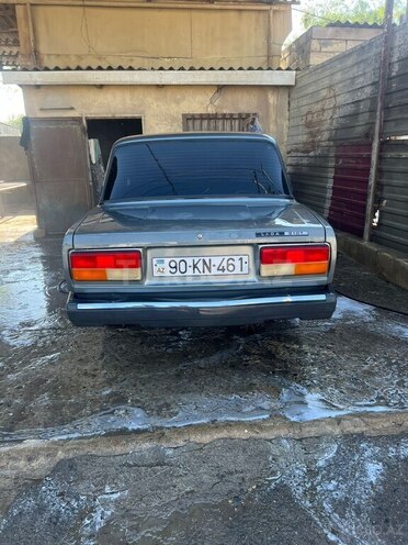 LADA (VAZ) 2107-2