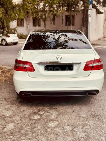 Mercedes E 300-2