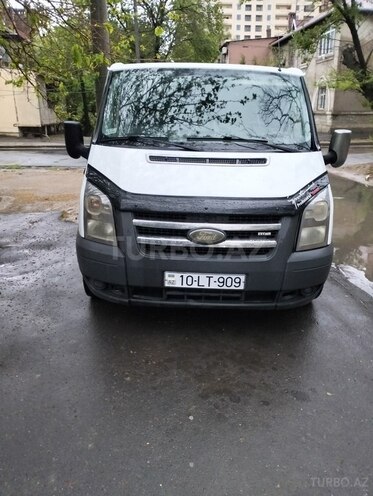 Ford Transit-1