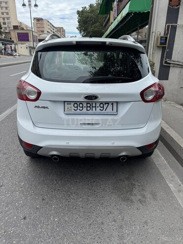 Ford Kuga-2