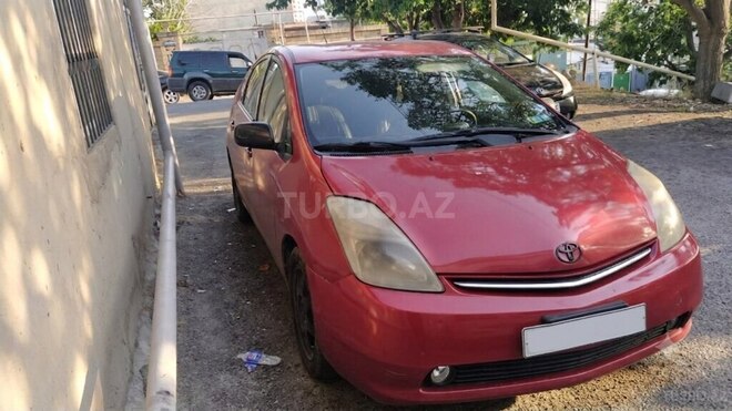 Toyota Prius-2