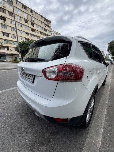 Ford Kuga-8