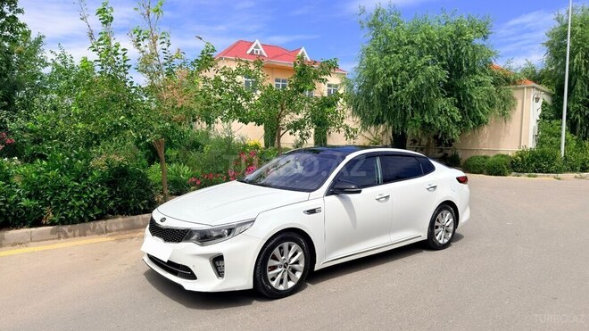 Kia K5-1